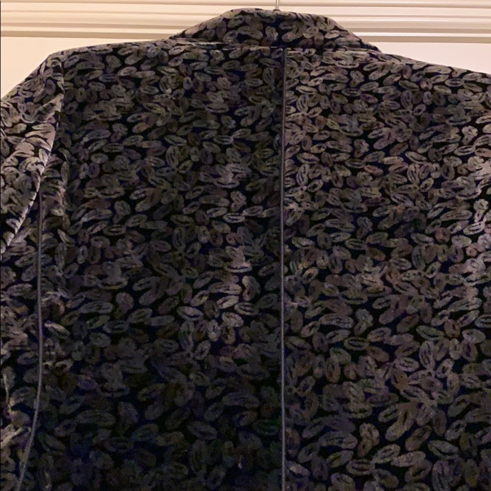 Black velvet tuxedo style jacket by Anne Klein 4p - Picture 12 of 13